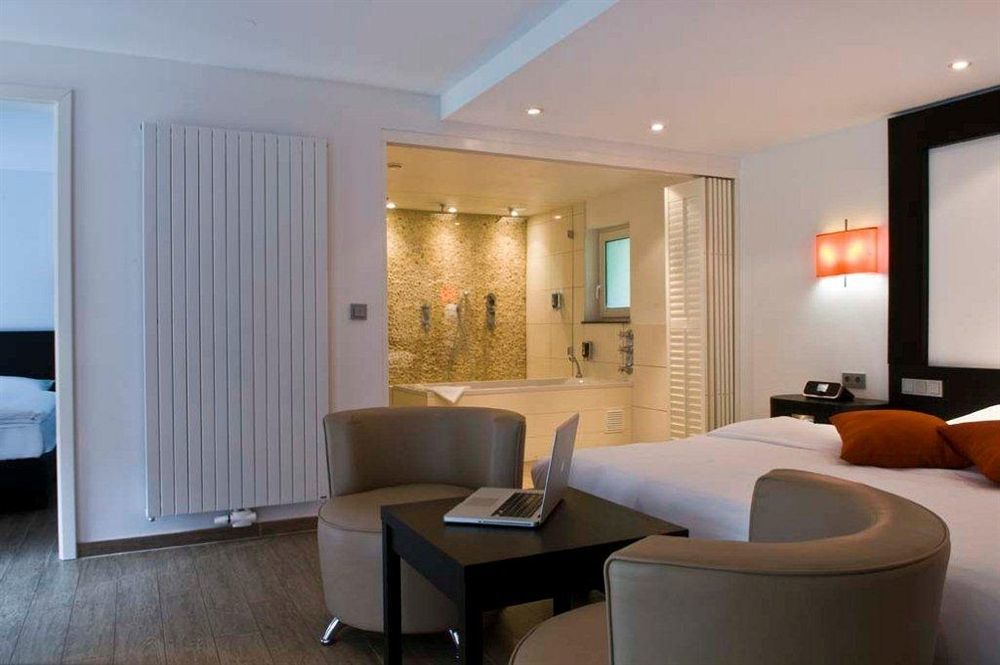 Cocoon La Rive Hotel